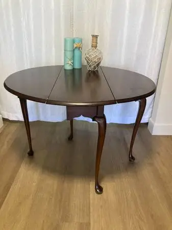 Queen Anne Drop Leaf Walnut Table