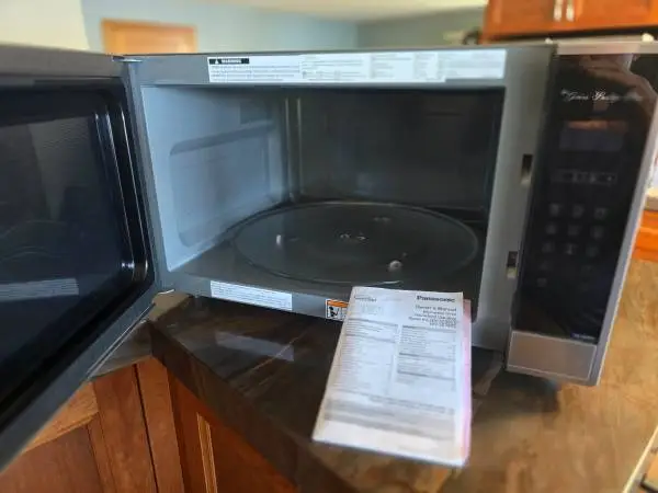 Panasonic microwave, like new