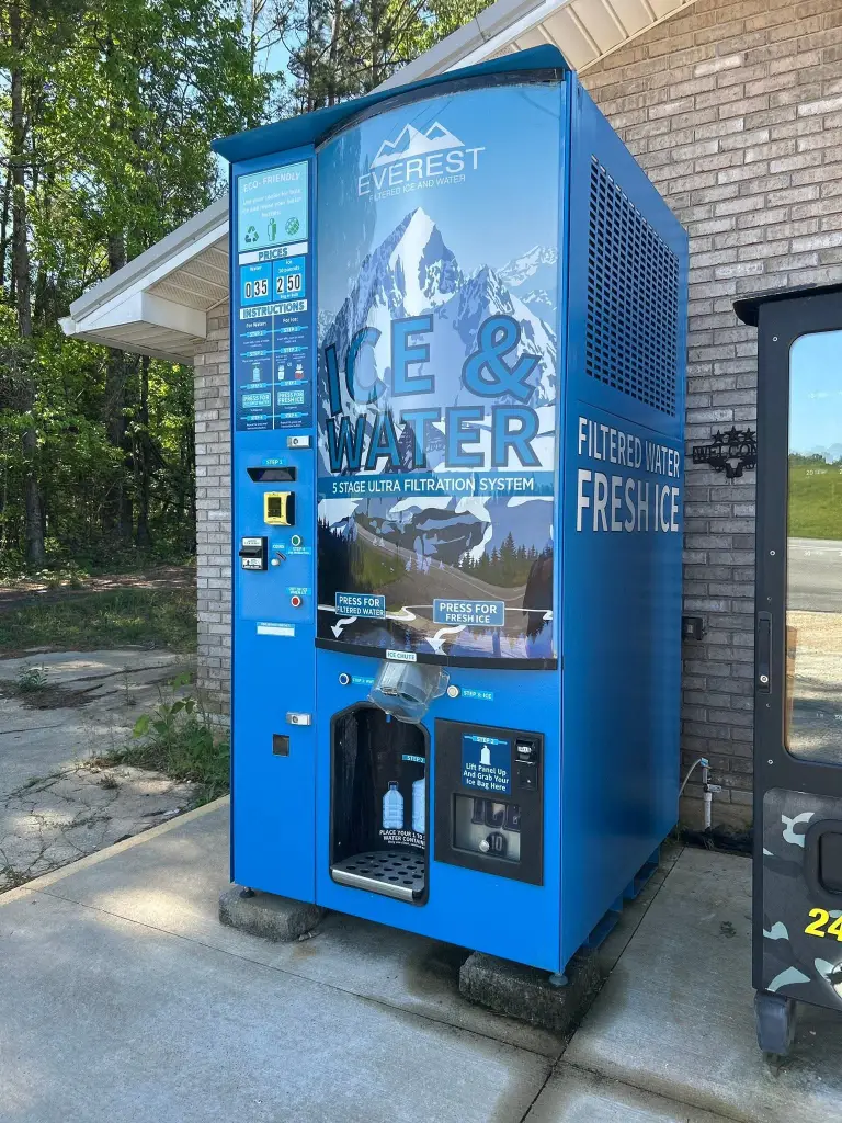 Ice and water vending machine