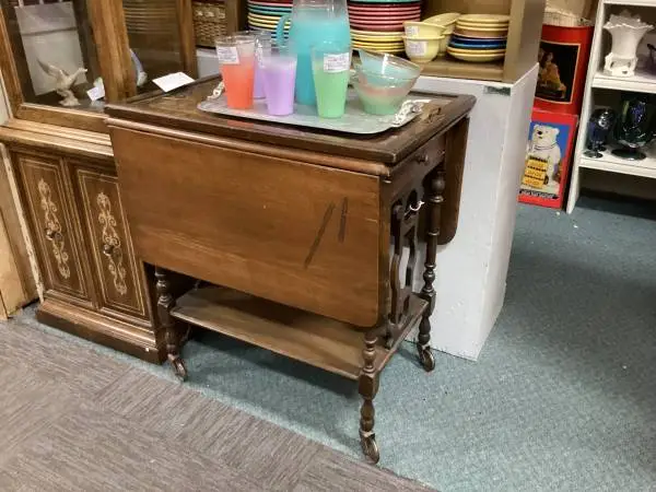 DROP LEAF TEACART ON ROLLERS W/GLASS SERVING TRAY