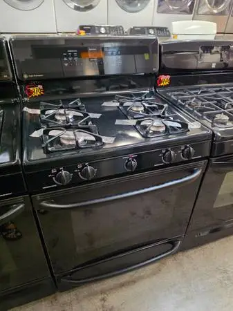 Ge black gas stove