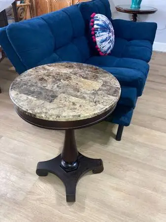 Pedestal End Table