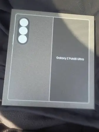 Samsung Galaxy Z Fold 8 Ultra 256gb Factory Unlocked Brand New Sealed(Never Open
