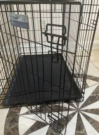 Dog crate medium