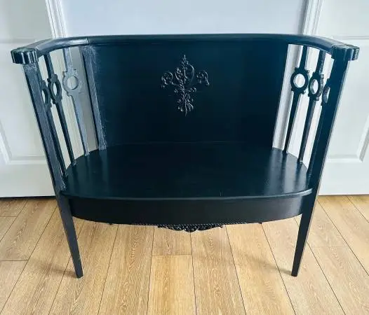 Beautiful Solid Victorian Settee