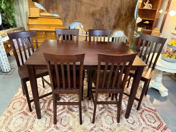 ♦ Counter Height Dining Table w/6 Chairs & Butterfly Leaf ♦