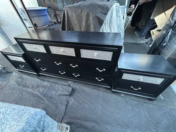 NICE COASTER BEDROOM SET CAN DELIVER LOCAL IF NEEDED