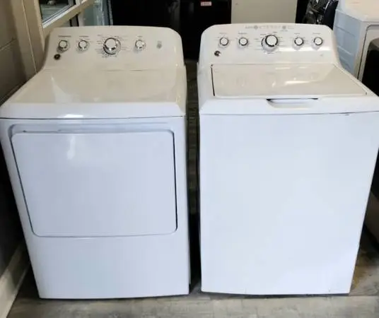 GE washer dryer. Excellent.  Delivery available