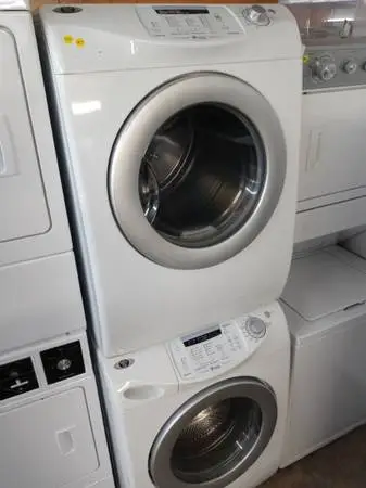 ★Maytag Neptune stackable front load washer and dryer set