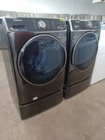 SAMSUNG o2 Washer and Dryer Set