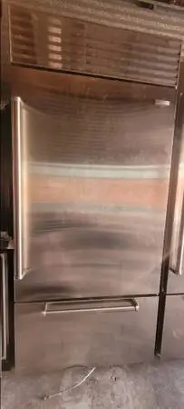 Subzero 36 ss bottom mount built in refrigerator