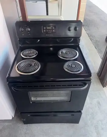 Black Frigidaire Electric Stove Oven Range