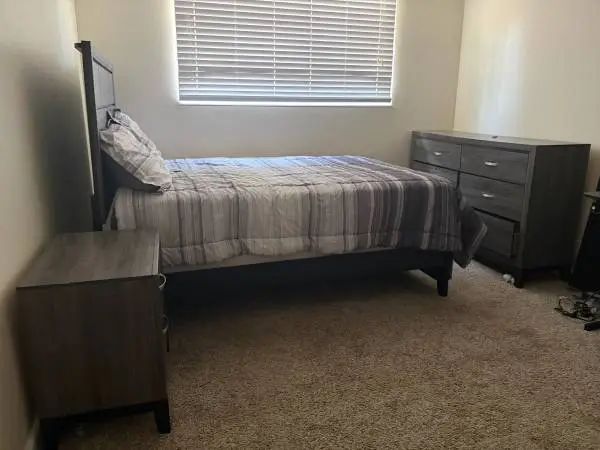 bedroom set