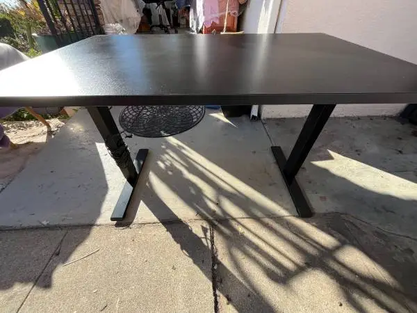 Electric Riser Desk