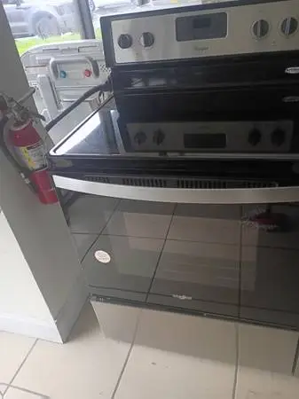 STOVE GLASS TOP WHIRLPOOL STAINLESS STEEL