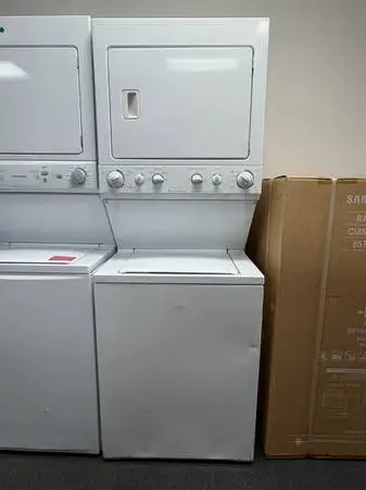 Washer and dryer stackable 27”