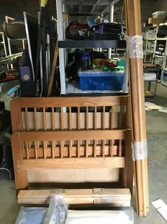 Single (1) Twin Solid Oak Platform Bed, Headboard & Footboard