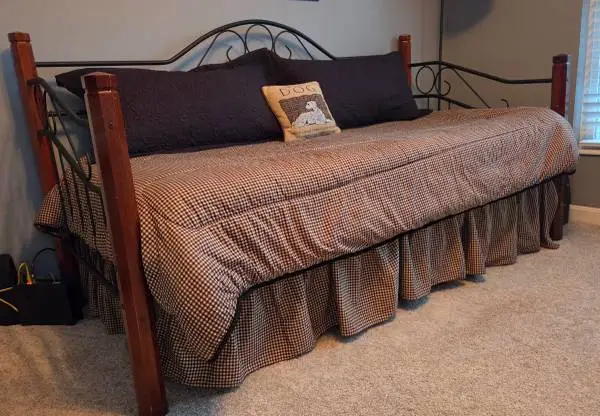 Day Bed - Twin Trundle Bed