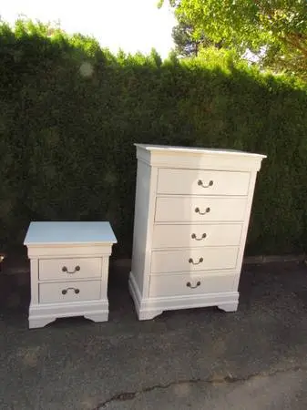 Dresser and Nightstand White 5 Drawer
