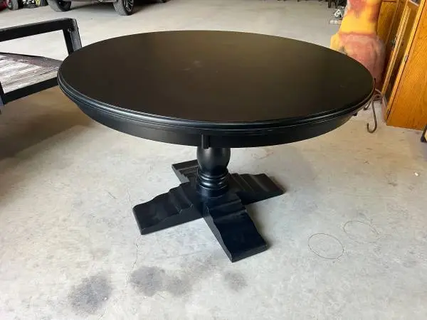 48” Round Dining Table