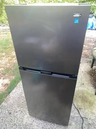 SUMMIT MIDSIZE STAINLESS STEELREFRIGERATOR