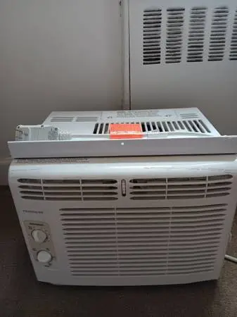 Air Conditioner 5000 BTU