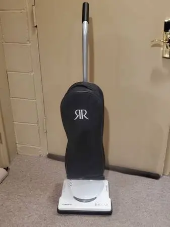 RICCAR UPRIGHT VACUUM RSL1A