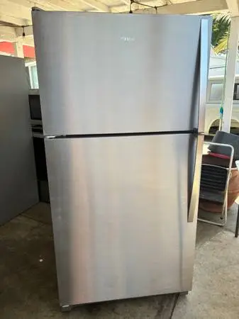 2026 Whirlpool Stainless Steel Top Freezer Refrigerator 21 cubic feet