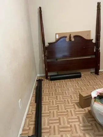 ** Solid Wood Queen Size Bed Frame **
