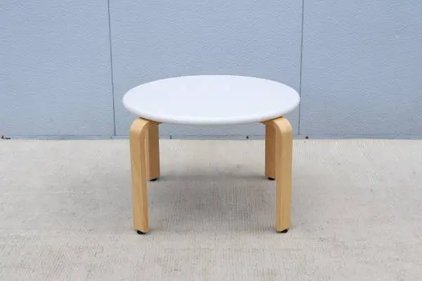 Scandinavian Modern Style Plover 30 Inch Round Coffee/Occasional Table