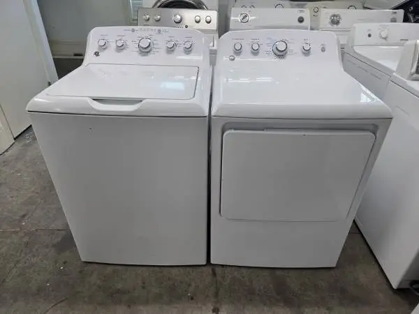 Ge Top-Load Washer And electric dryer set