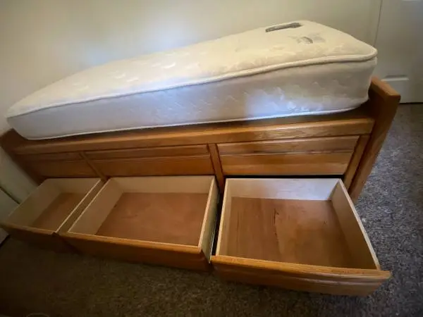 Twin bed for sale