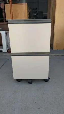 Mobile Pedestal File Cabinet