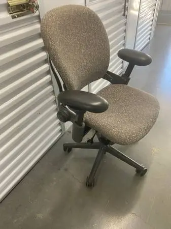 ### Leap V1 Steelcase Chair ###