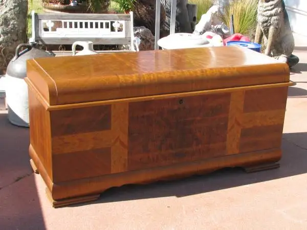 Beautiful Cedar Chest by Lane