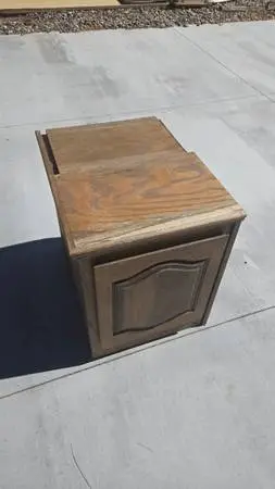 Garage storage cabinet