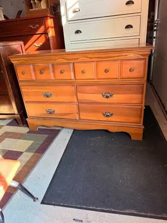 Dresser