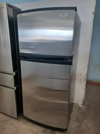 WHIRLPOOL top frezzer Stainles Steel