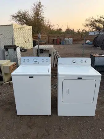 Maytag Electric Washer & Electric 220 Plug Dryer Set For Sale $300