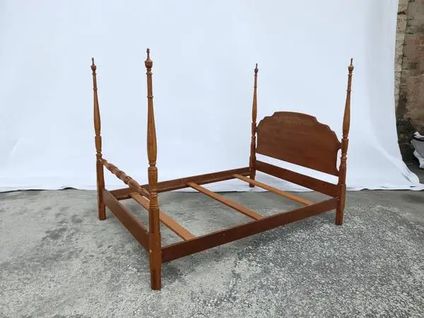 Vintage HITCHCOCK Four Poster Full Size Bed Frame - SOLID MAPLE