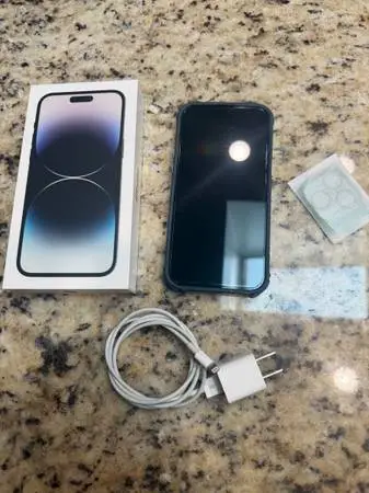 I PHONE 14 PRO MAX W ACCESSORIES