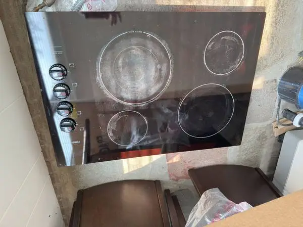 30 Frigidaire electric cooktop