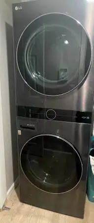 Single Unit Front Load LG WashTower™ with Center Control™ 4.5 cu. ft.