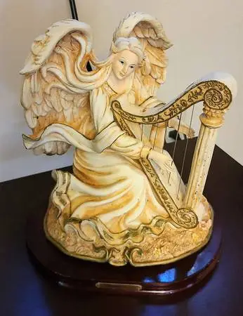 Giovanni Collection Angel Playing Harp Figurine