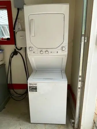 GE stackable washer dryer