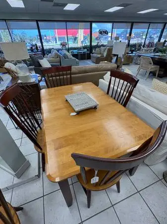 Dining Table and 5 Chairs