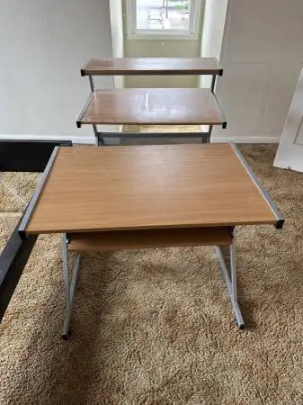 2 desks