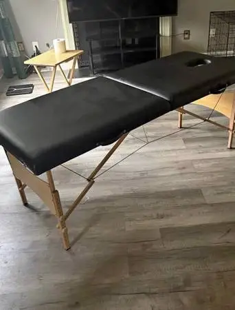 Leather Massage Table (Foldable)