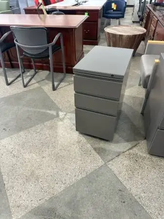 Mobile Box/Box/File Pedestal by Herman Miller in Gray Metal