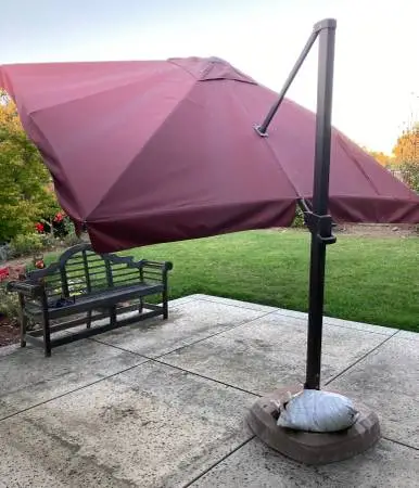 Patio umbrella cantilever O’bravia